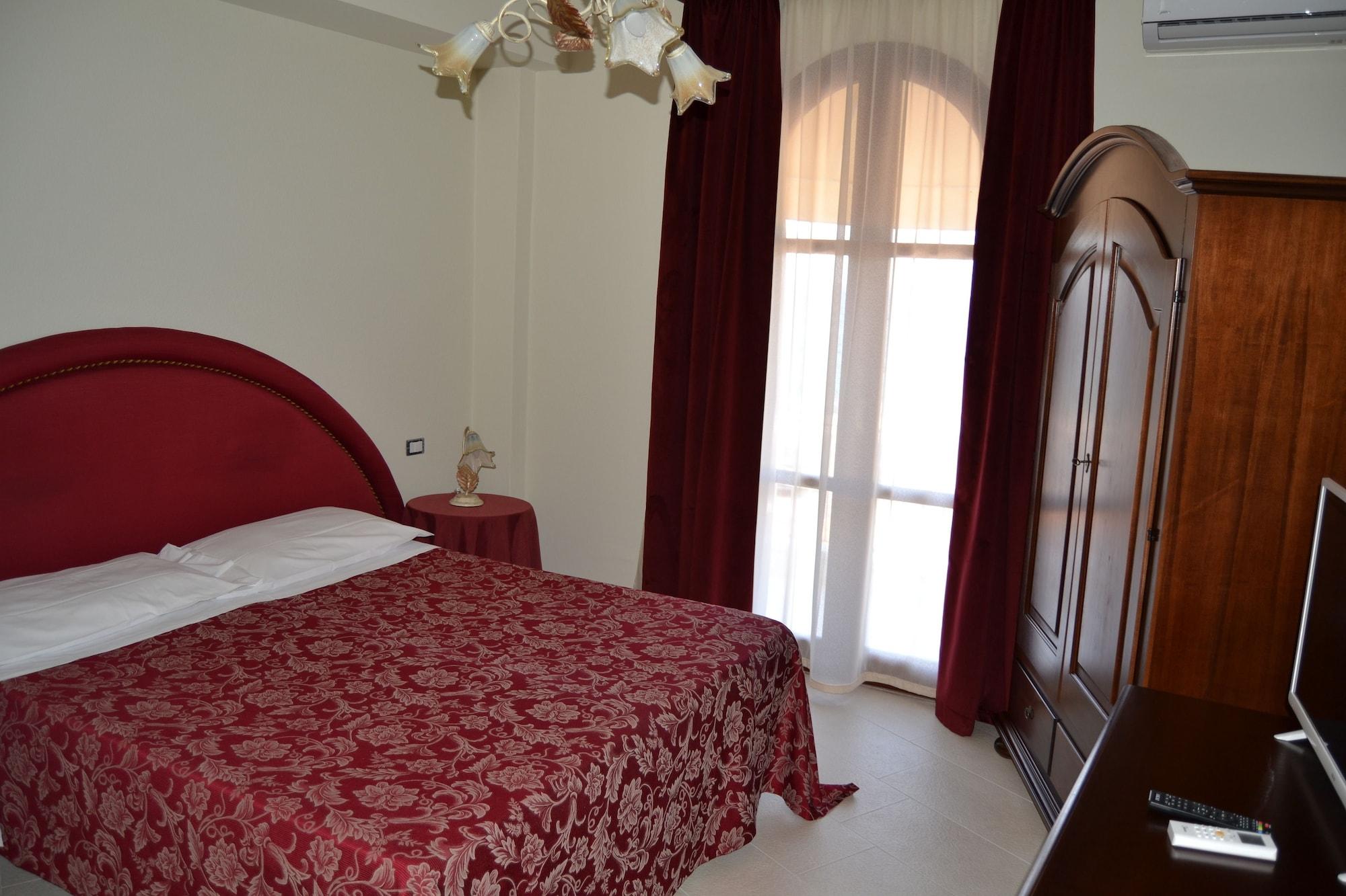 Hotel Porto Azzurro Giardini Naxos Exteriér fotografie