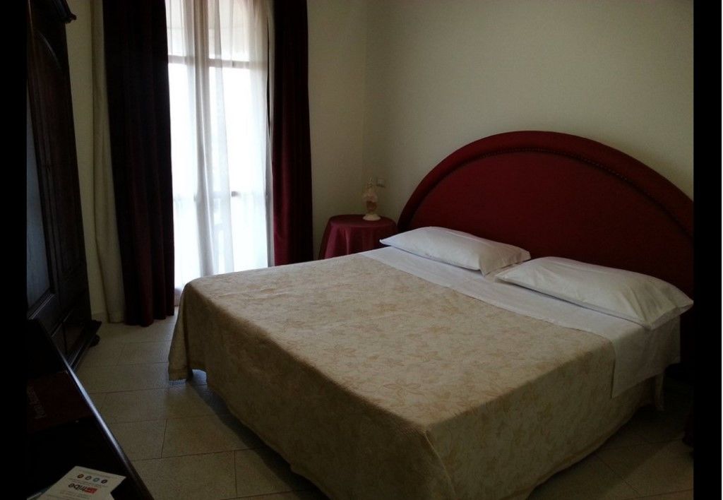Hotel Porto Azzurro Giardini Naxos Exteriér fotografie
